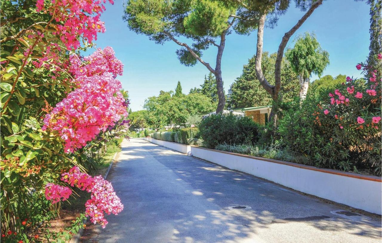 Italy Village Байя-Домиция Экстерьер фото